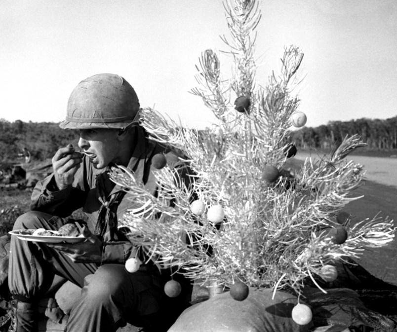 Solda américain à Noël, pendant la guerre du Vietnam